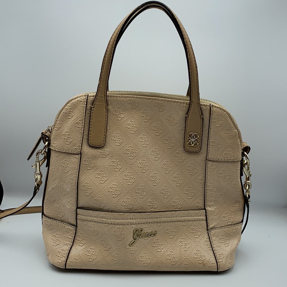 GUESS| faux patent leather Reiko dome beige bag